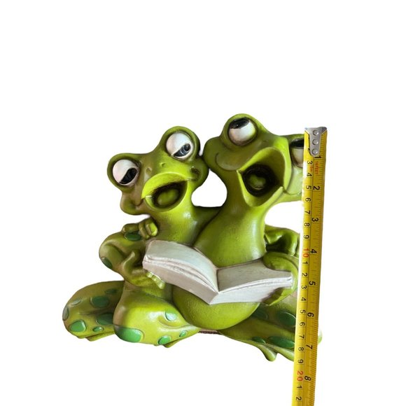 Vintage‎ Burwood Plastic Reading Frogs Hanging Decor - Reading, Frogs, Library - Picture 2 of 9